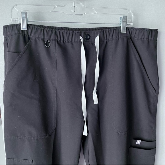 Figs Technical Collection Scrubs Set Top & Bottom Straight Leg Black XL - Picture 7 of 15